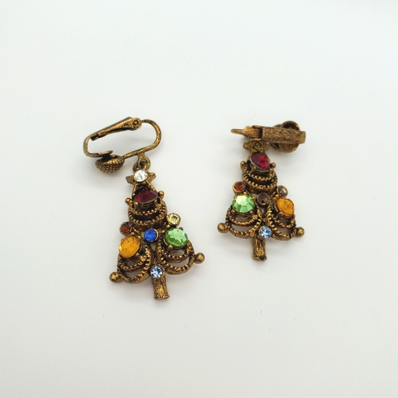 hollycraft Jewelry - Christmas tree earrings by hollycraft
